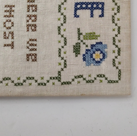 Vintage 1960s Handmade Cross Stitch Sampler 12” X 14” Completed NO FRAME - Picture 4 of 10